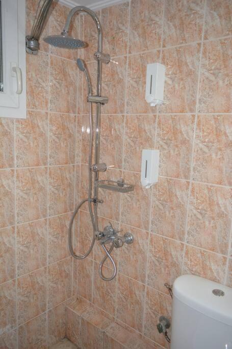 Pagrati Apartment Διαμέρισμα Παγκράτι アテネ エクステリア 写真